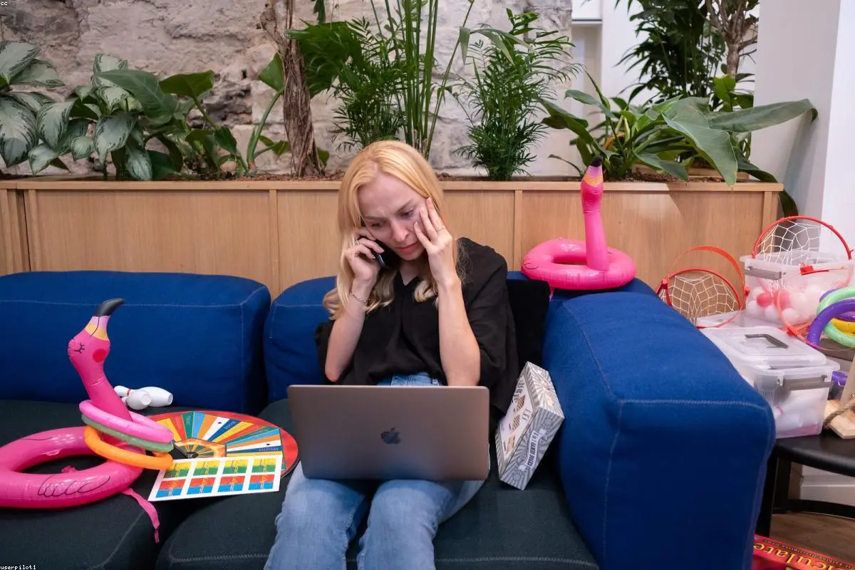 The AI Bottleneck: Why Hasty Tech Rollouts Are Backfiring in the Office
