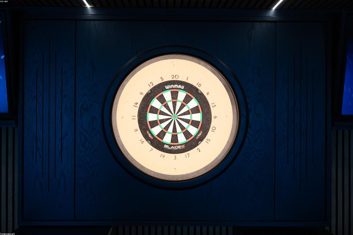 Humphries' Perfect Game Seals World Masters Darts Title