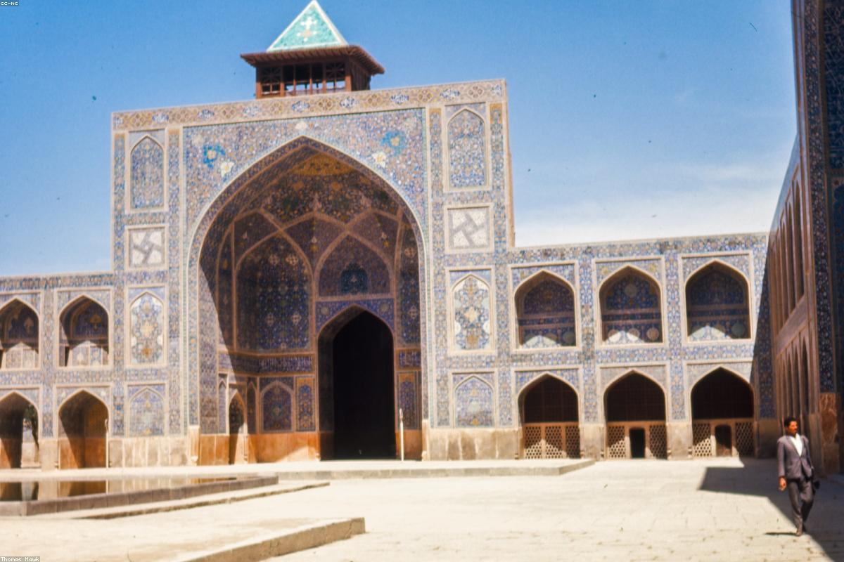 Crucial Breakthrough: US and Iran Set for Nuclear Talks in Oman Amidst Escalating Tensions