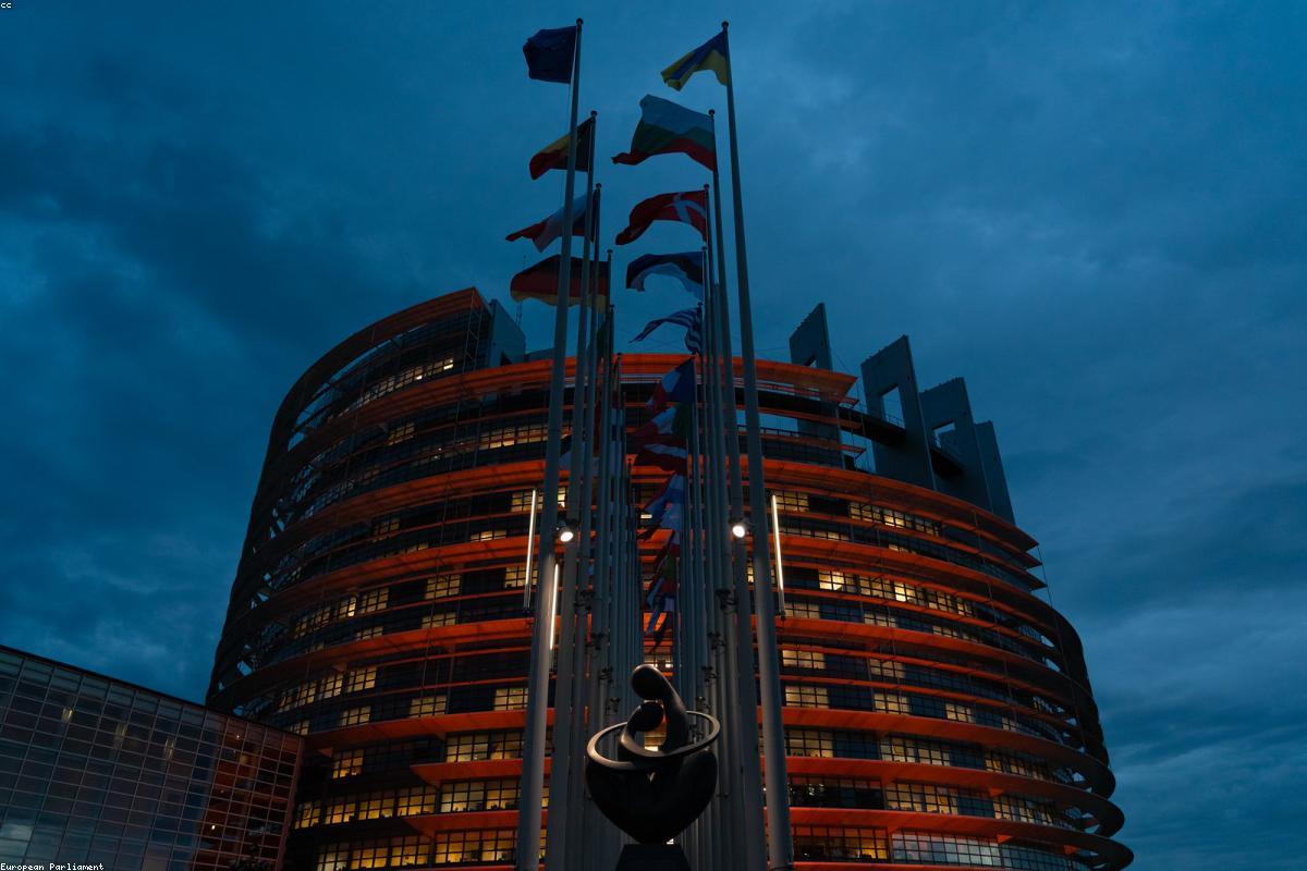UK Assisted Dying Bill Faces Stalemate Amidst Lords' Traditional Stance