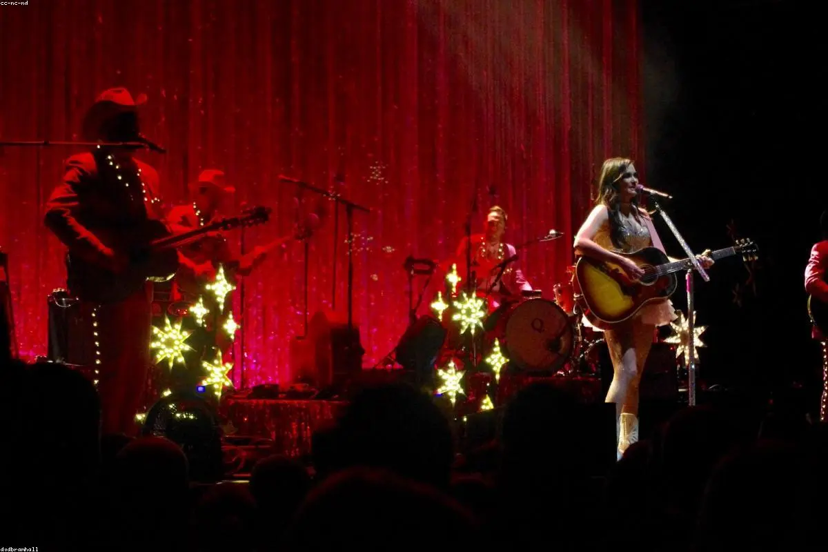 Kacey Musgraves Hits New Career High with ‘Middle of Nowhere’ as Michael Jackson Claims Two Top 10 Spots