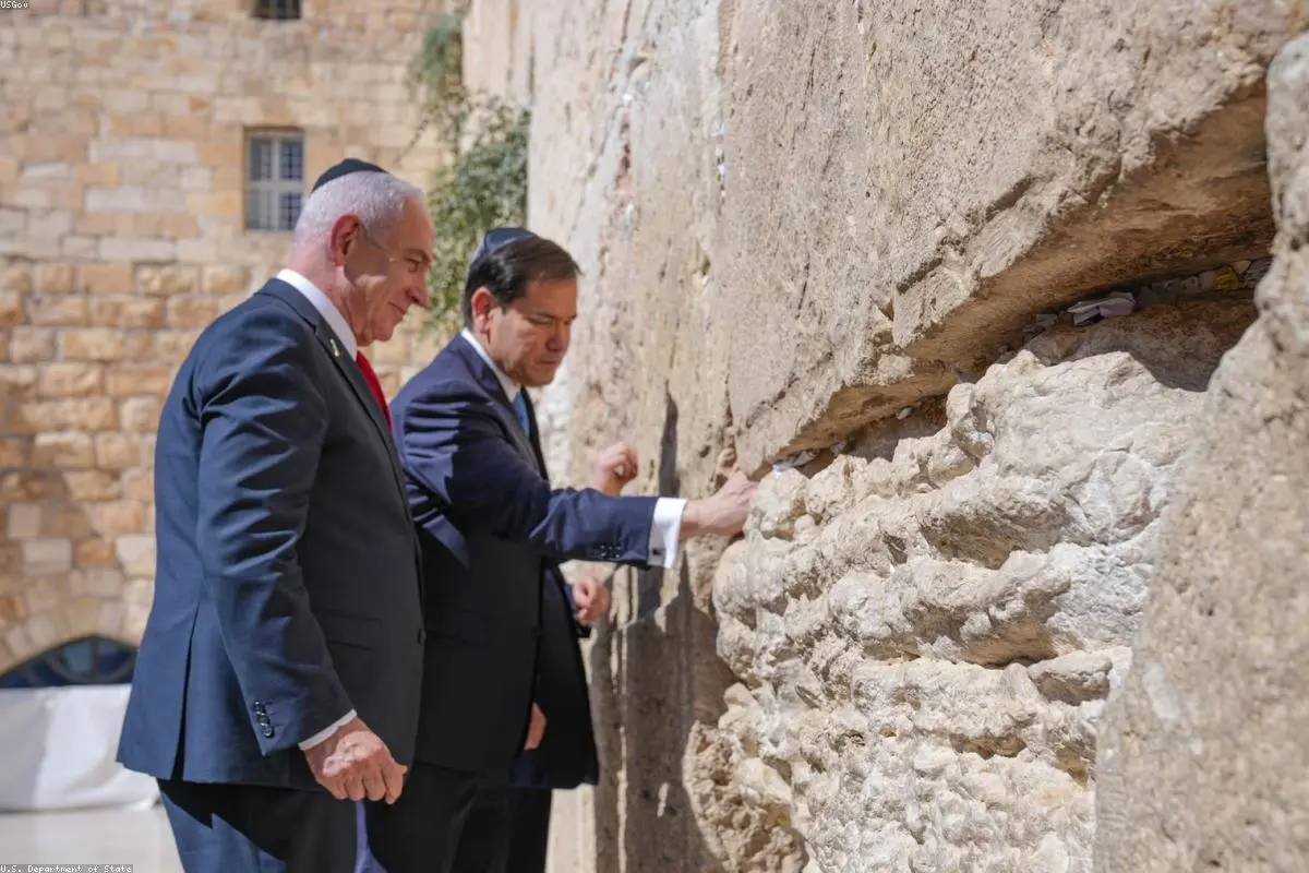 Stakes Raised: Netanyahu Vows to Intensify Military Pressure on Hezbollah