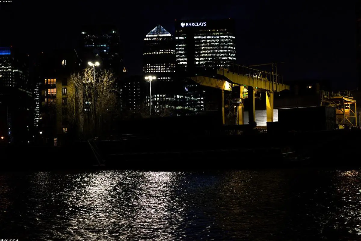 Thames Water Lenders Offer 'Golden Share' to Deflect Government Takeover