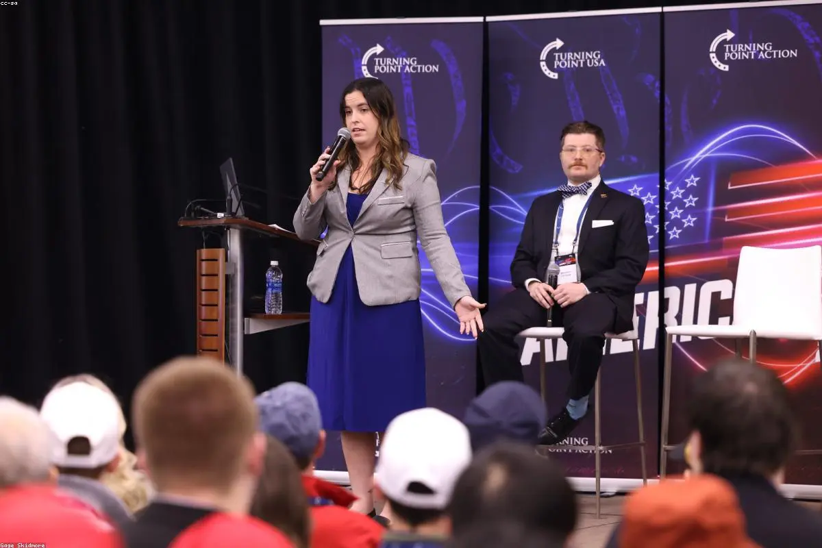 Beyond the Punchline: Hannah Einbinder and Paul W. Downs on the ‘Hacks’ Legacy and Spinoff Dreams