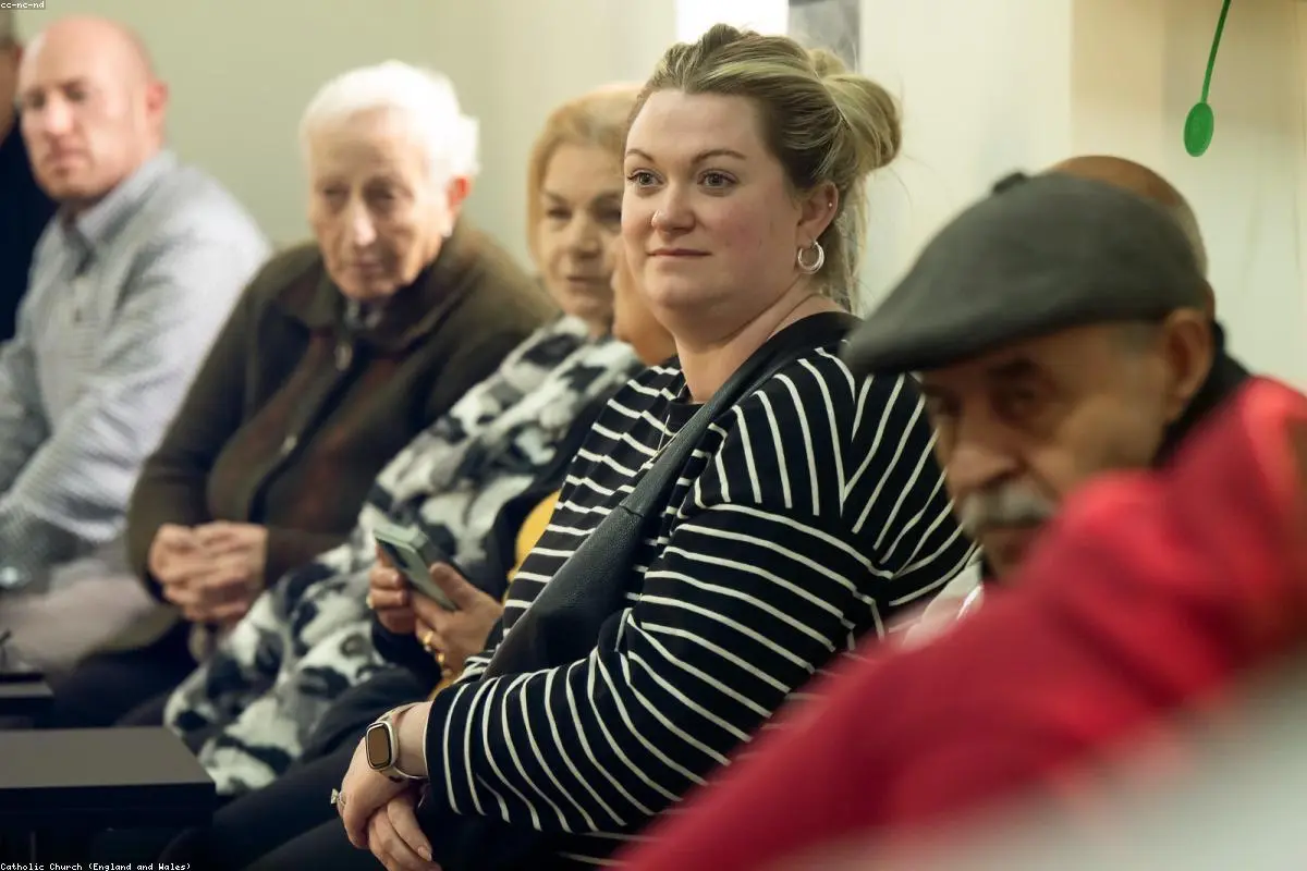 A Thousand Pounds for Warmth: An Elderly Couple's Stark Choice Amid Soaring Heating Oil Costs