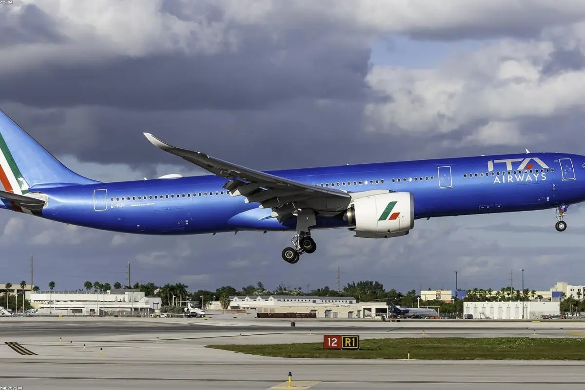 Why Airlines Are Warning Passengers About Lithium-Ion Batteries